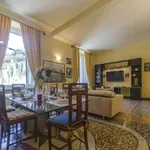 Rent 3 bedroom apartment in genoa