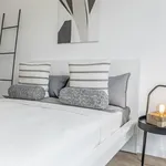 Rent 1 bedroom apartment of 592 m² in Dusseldorf