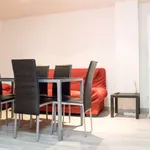 Rent a room of 150 m² in valencia