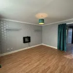 Rent 4 bedroom flat in East Of England