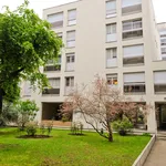 Rent 2 bedroom apartment of 45 m² in Paris