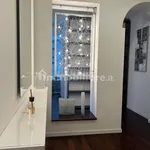 Rent 2 bedroom apartment of 85 m² in Milan