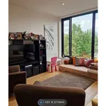 Flat to rent in Cornwall House, Slough SL1