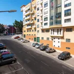 Rent 3 bedroom apartment in Lisbon