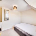 Rent 5 bedroom flat in South East England