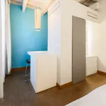 Studio of 40 m² in Florence