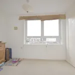 Rent 2 bedroom flat in Exeter