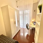 Rent 8 bedroom apartment in Bari