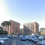 Rent 5 bedroom apartment of 100 m² in Roma