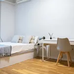 Rent a room of 95 m² in Barcelona