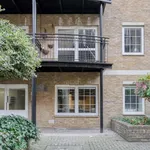 Rent 2 bedroom apartment of 65 m² in london