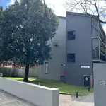 Rent 2 bedroom apartment in Glen Iris