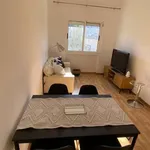 Rent a room of 75 m² in lisbon