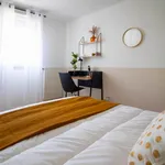  appartement avec 4 chambre(s) en location à Paris