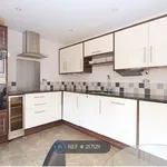 Rent 3 bedroom flat in South West England