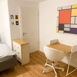 Rent 3 bedroom apartment of 80 m² in frankfurt