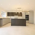 Rent 4 bedroom house in Hertsmere