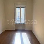 Rent 3 bedroom apartment of 92 m² in Milano