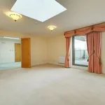 Rent 4 bedroom flat in South West England