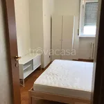 Rent 6 bedroom apartment of 150 m² in Milano