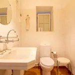 Rent a room in lisbon