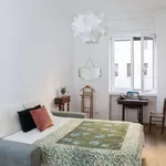 Rent a room of 80 m² in milan