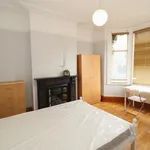 Rent 6 bedroom flat in London