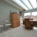 Maison de 230 m² avec 1 chambre(s) en location à Riemst