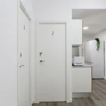 Rent 5 bedroom apartment in Barcelona