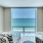 Rent 2 bedroom apartment of 136 m² in Sarasota