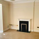 Rent 3 bedroom flat in West Midlands