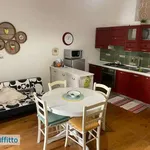 Affitto 3 camera appartamento di 82 m² in Bari