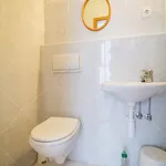 Rent 3 bedroom apartment of 114 m² in Budapest