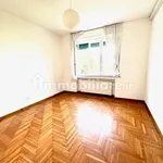 Rent 3 bedroom apartment of 95 m² in Milan