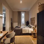 Rent 4 bedroom apartment of 113 m² in Berlin