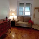 Rent a room of 100 m² in Lisboa