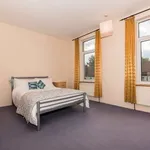 Rent 4 bedroom flat in Canterbury