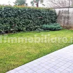 Rent 4 bedroom house of 250 m² in Carugate