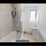 Rent 4 bedroom flat in London