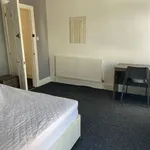 Rent 4 bedroom house in Hull