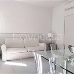 Rent 2 bedroom apartment of 72 m² in Milano