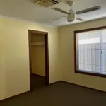 Rent 3 bedroom house in Roxby Downs