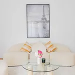 Rent 2 bedroom apartment of 743 m² in Paris