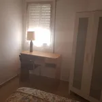 Rent 4 bedroom apartment in Seville