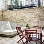 Rent 1 bedroom apartment of 60 m² in paris