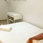 Rent a room in lisbon