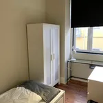 Rent 6 bedroom apartment in Lisbon