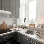 Rent 3 bedroom apartment of 60 m² in Paris