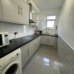 Rent 4 bedroom flat in East Of England