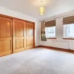 Rent 3 bedroom flat of 105 m² in Kirkcaldy